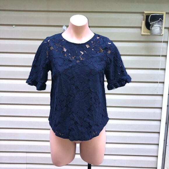 Monteau Ruffle Sleeve Top Size Medium - Picture 1 of 5